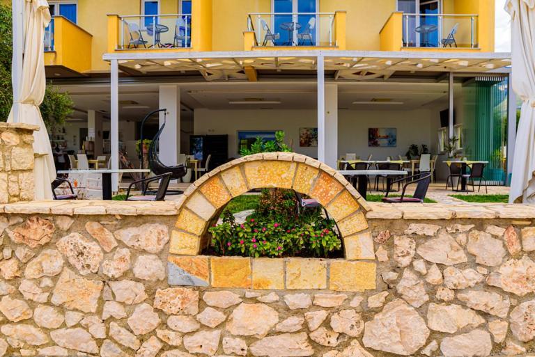 Hotel Orange Dhërmi Exterior foto